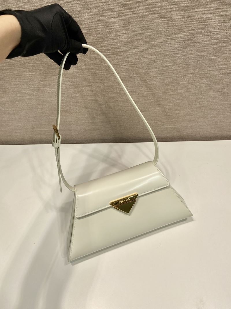 Pra*a hobo bags